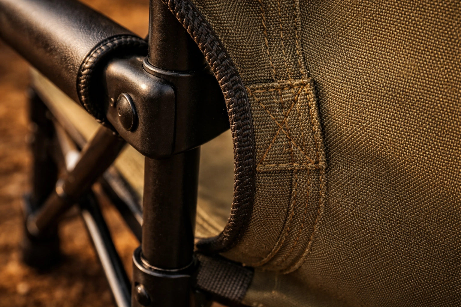 Durable steel frame and canvas fabric director chair